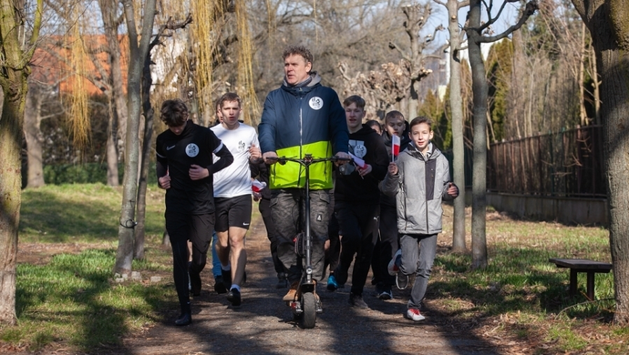Uczniowie ze Wschowy wzięli udział w „Biegu Tropem Wilczym” (FOTO)