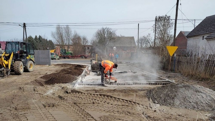 Zjazd na oczyszczalnię ścieków w Krążkowie wyremontowany (FOTO)