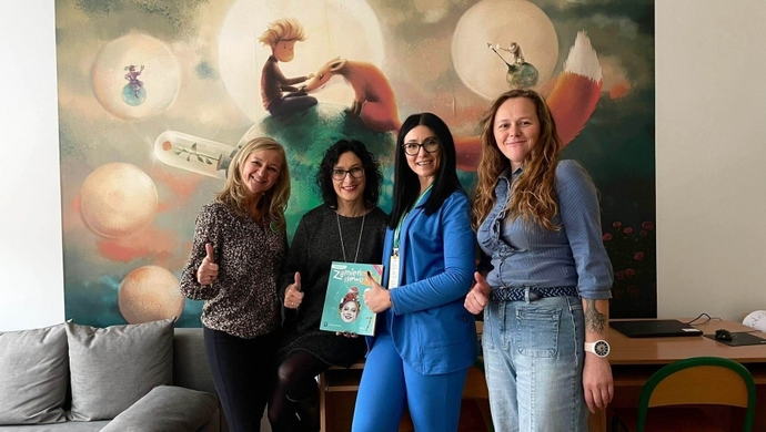 - współautorką jest Agata Karolczyk-Kozyra z I LO we Wschowie (WYWIAD)