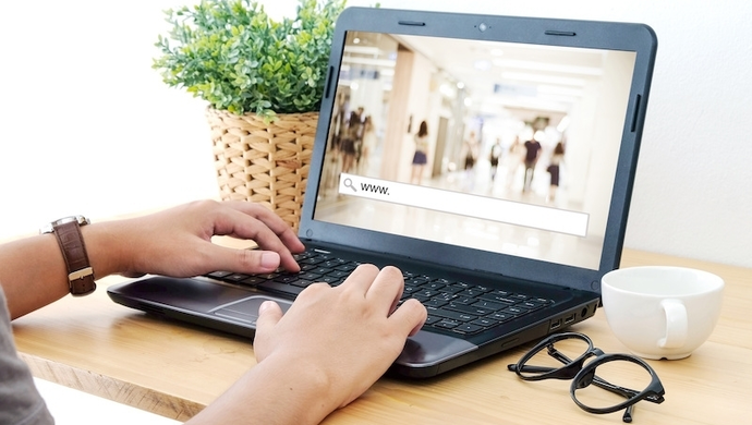 Czy Polacy kupują online w zagranicznych sklepach internetowych?