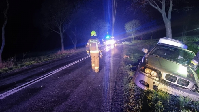3 osoby poszkodowane - wypadek na trasie Sława - Stare Strącze (FOTO)