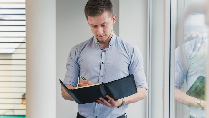 Outplacement jako sposób na zachowanie dobrych relacji z byłymi pracownikami i ich siecią kontaktów
