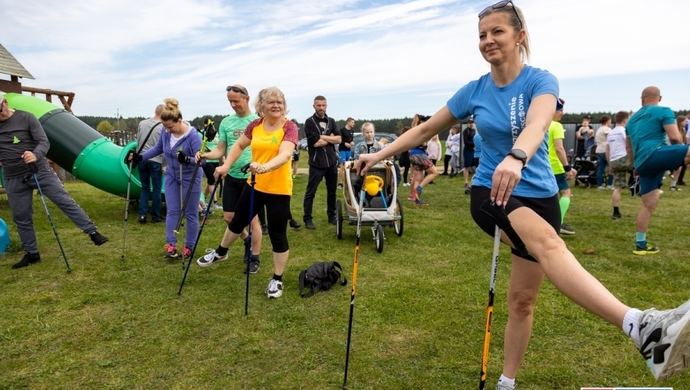 Wschowa: Nordic Walking dla seniorów w Parku Wolsztyńskim