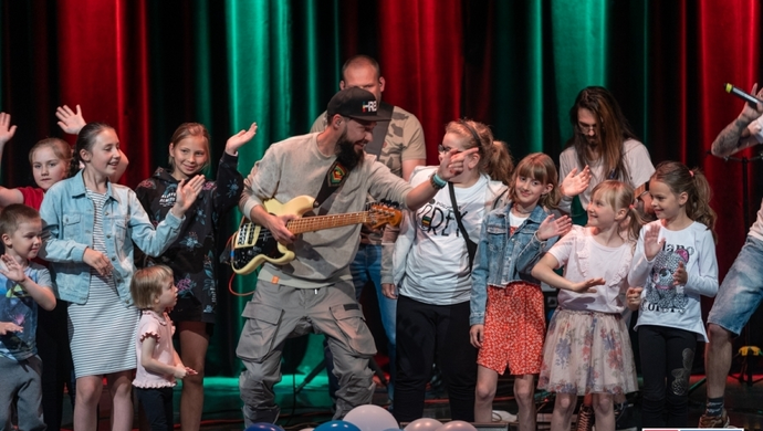 Koncert z okazji Dnia Rodzicielstwa Zastępczego we Wschowie (FOTO)