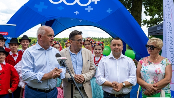 Sława. Nad brzegiem jeziora odbył się Piknik Rodzinny 800+ (FOTO)