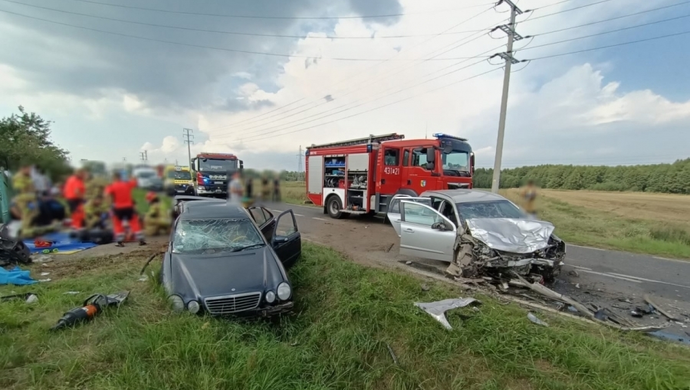 Wypadek na trasie Wschowa - Olbrachcice. Pięć osób w szpitalu (FOTO)
