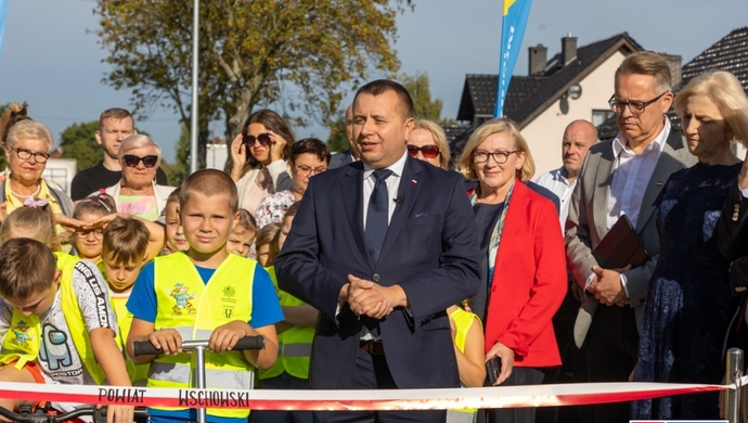 Otwarto wyremontowaną drogę powiatową Szlichtyngowa – Wyszanów (VIDEO)