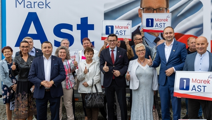 Przedwyborczy breifing PiS we Wschowie. Poseł Marek Ast: Zwyciężymy! (VIDEO)