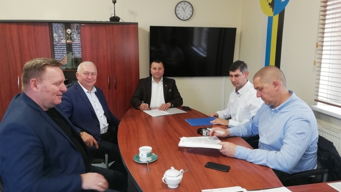 Umowa na remont drogi Krzepielów - Małe Drzewce podpisana