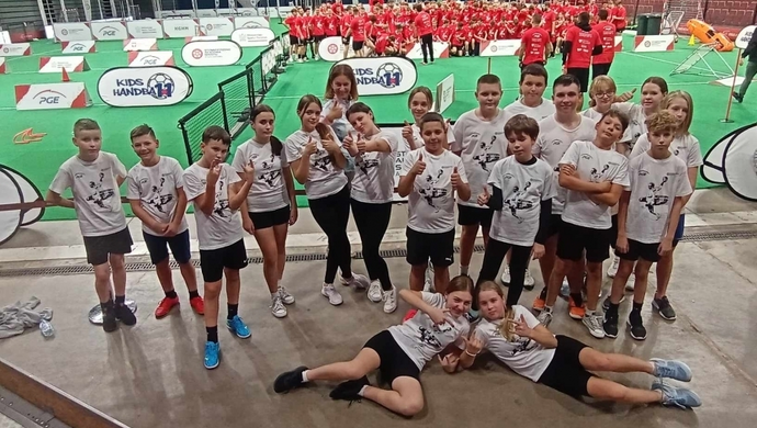To była największa lekcja WF-u w Polsce. Wśród 3 tys. uczestników uczniowie ze Wschowy! (FOTO)