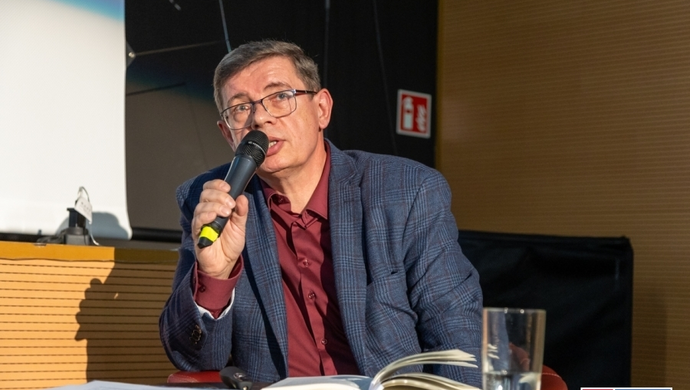 Krzysztof Grabka zaprezentował książkę „Darem Młodzieży do Japonii” (VIDEO)