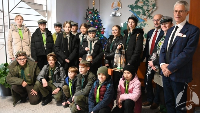 Światło Betlejemskie już rozświetla Sławę