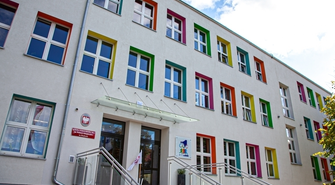 „Zapraszamy rodziców i dzieci rozpoczynające naukę od 1 września”