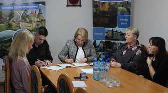 oświetlone stacje rowerowe!