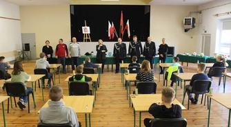 Uczniowie wzięli udział w Gminnym Turnieju Wiedzy Pożarniczej (FOTO)