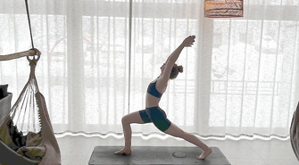 Studio w Dębowej Łęce zaprasza na kurs jogi dla początkujących.