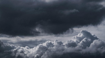 Burze z gradem nadchodzą nad Lubuskie. Wydano ostrzeżenie!