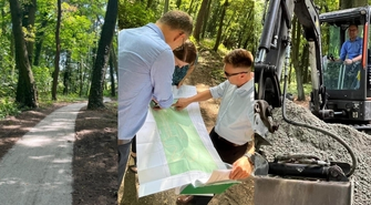 Intensywne prace w Parku Wolsztyńskim. Tor rowerowy i alejki już w budowie (FOTO)