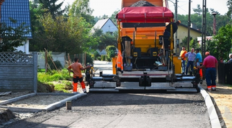 W Bagnie trwa wylewka asfaltu (FOTO)