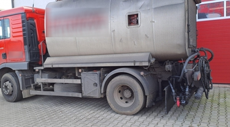 Kierowcy blokują drogę strażakom. Czy warto ryzykować cudzym życiem?