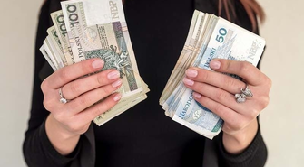 Czym chwilówki online różnią się od kredytów i pożyczek na raty?