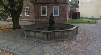 Ruszają prace przy fontannie miejskiej na skrzyżowaniu Rzeźnickiej i Łaziennej