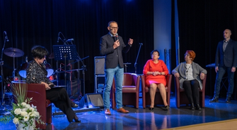 Co tu robi Elżbieta Jaworowicz?! Wschowa świętuje Dni Seniora (VIDEO)