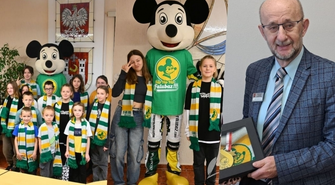 Falubazowe Mikołajki w Sławie. Dzieciaki odwiedziła Motomysz (FOTO)