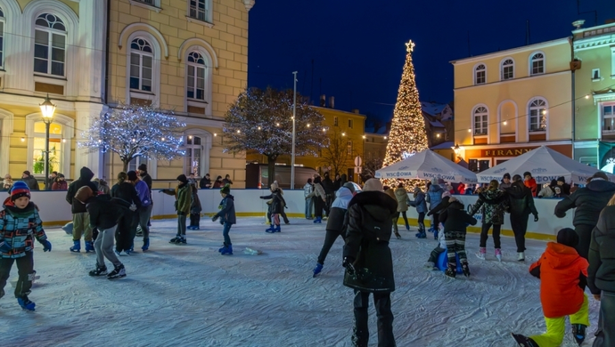 Karnawał na lodowisku we Wschowie. Sprawdź, co zaplanowała Młoda Wschowa