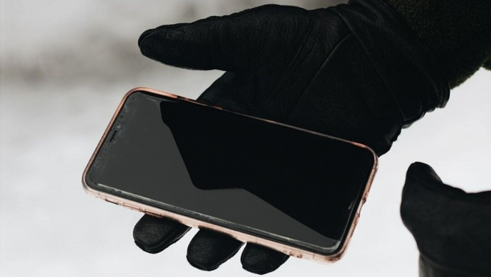 Pisał po znajomych z prośbą o przelew. Ofiary przekazały mu łącznie 2400 zł