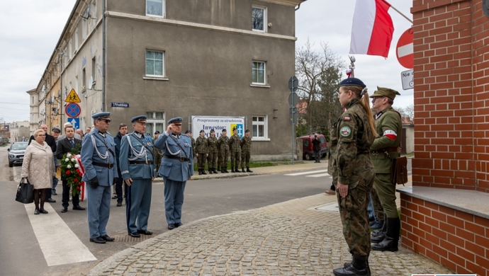 Upamiętnili Żołnierzy Wyklętych. „Pragniemy przypomnieć o tych, którzy byli niezłomni” (ZDJĘCIA)