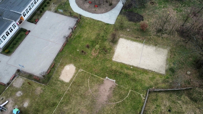 Przy szkole w Starych Drzewcach powstanie nowe boisko. Gmina otrzymała dofinansowanie