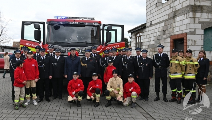 Strażacy ze Sławy mają nowy wóz! To średni samochód ratowniczo-gaśniczy marki Scania