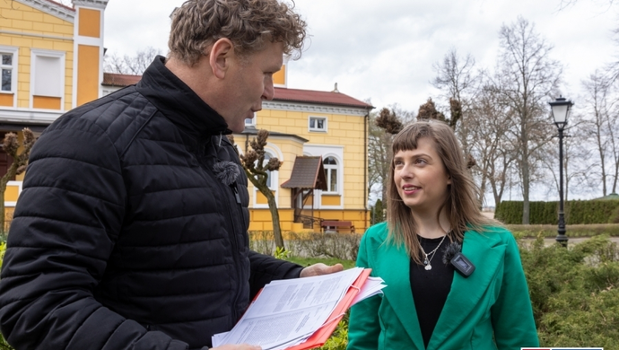 600 lat historii Dębowej Łęki. Dr Anna Naplocha w rozmowie z Krzysztofem Rękosiem