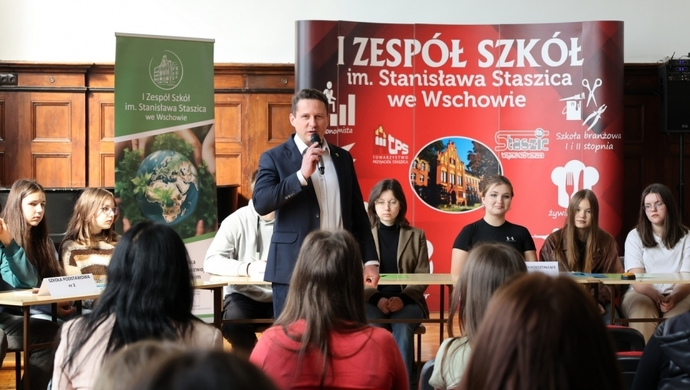 Ekologiczne zmagania w „Staszicu” rozstrzygnięte. Wyniki powiatowego konkursu „Ekologia i ochrona środowiska na co dzień”?