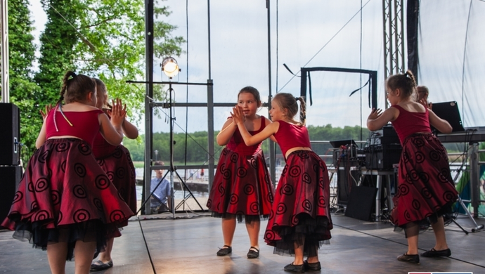 Dzień Matki nad Jeziorem Sławskim. Wyjątkowy koncert „Do Ciebie Mamo”