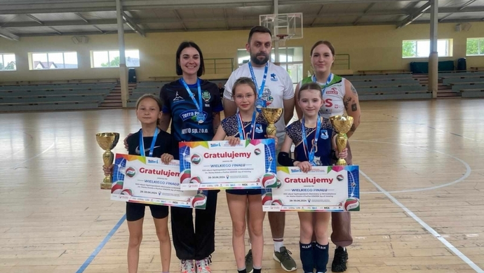 Sukces zawodniczek Zahir Volley Wschowa. Dziewczyny awansowały na Mistrzostwa Polski!