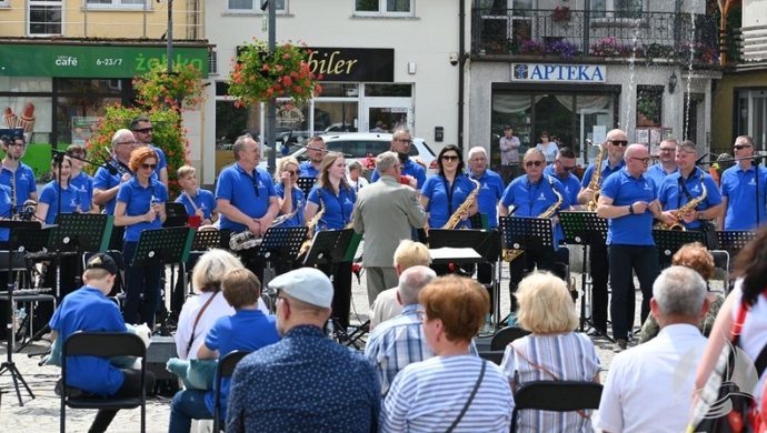 W Sławie odbyła się kolejna muzyczna niedziela. Wystąpiły orkiestry ze Zduńskiej Woli, Bogatyni i Głogowa