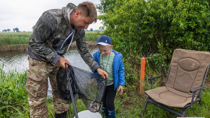 Wędkarskie zmagania z okazji Dnia Dziecka w Łęgoniu. Kto zwyciężył? [FOTO]