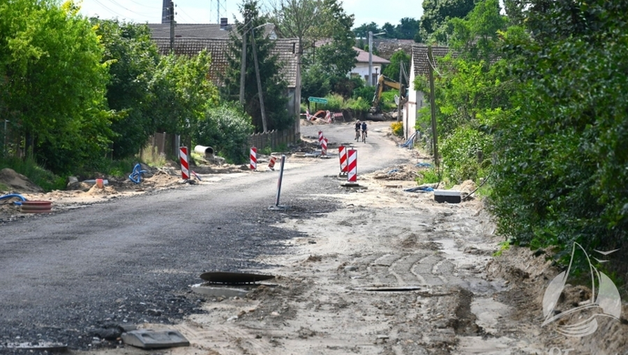 W Lipinkach ruszyła budowa chodników