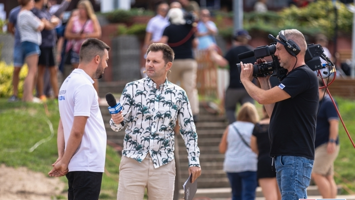 Plaża w Lginiu w centrum uwagi TVP