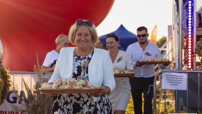 Dożynki w Goli. Mieszkańcy Gminy Szlichtyngowa podziękowali za plony [ZDJĘCIA]