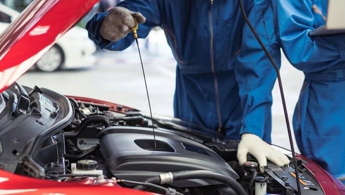 Dlaczego olej silnikowy 10W40 jest idealny dla silników benzynowych i diesla?