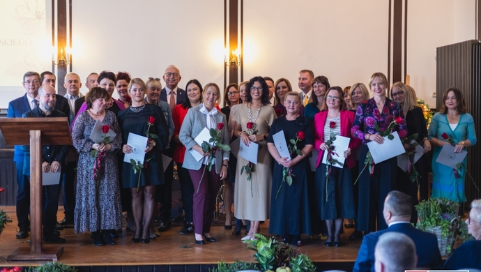 Nauczyciele świętowali w „Zanie”. Powiatowe Obchody Dnia Edukacji Narodowej 2024 [VIDEO]