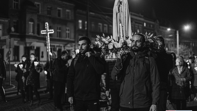 Wyruszyli w 25-kilometrową trasę. Ekstremalna Droga Różańcowa we Wschowie