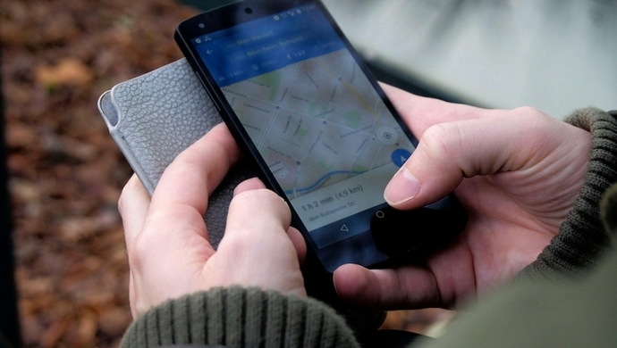 Jak udostępnić lokalizację w telefonie?