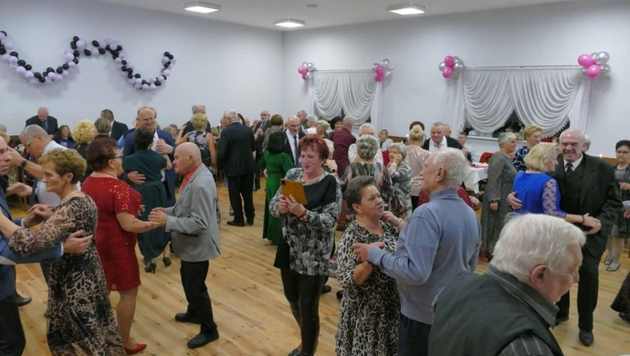 Wywijali na parkiecie aż miło! Bal w Przyczynie Dolnej zwieńczył Dni Seniora 2024