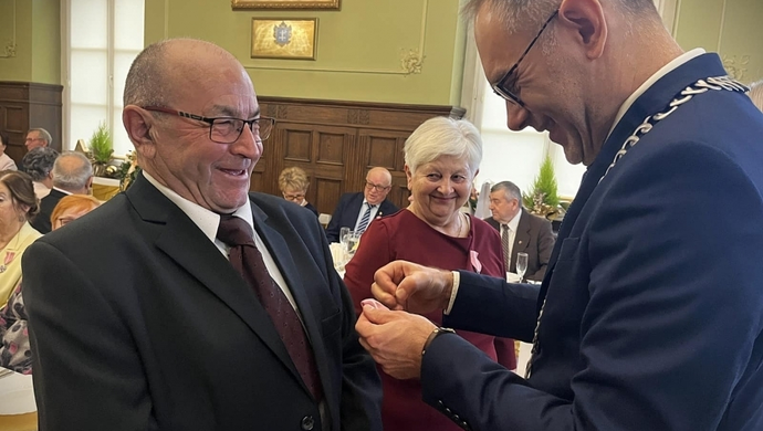 Złote Gody we Wschowie. Burmistrz uhonorował 26 małżeństw