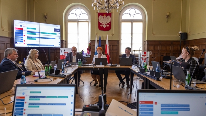 Budżet Miasta i Gminy Wschowa na 2025 rok uchwalony. Prawie 24 mln zł na inwestycje