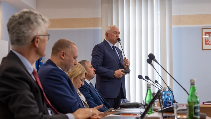 25 milionów na inwestycje. Powiat Wschowski z budżetem na 2025 rok [WIDEO]